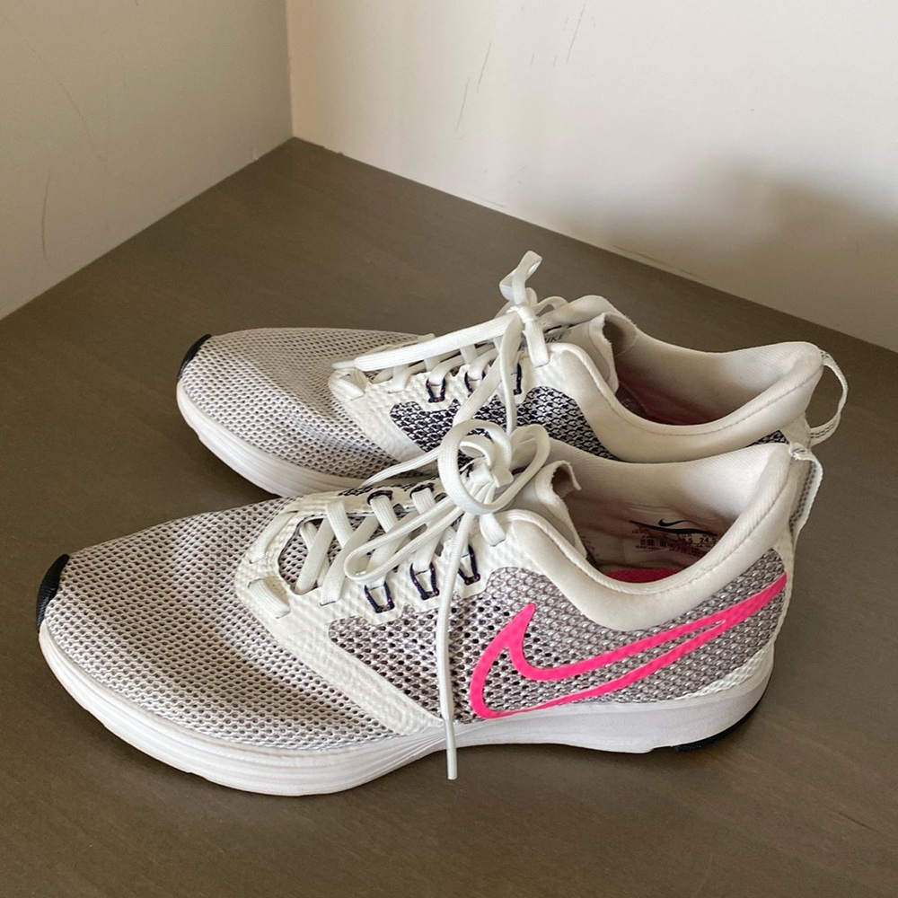 Nike Zoom Strike sz 7.5